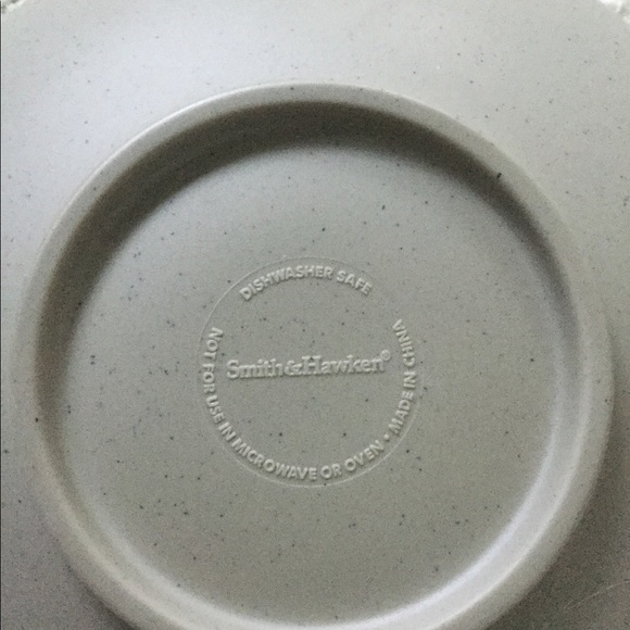 Modern taupe speckled dish set - Picture 3 of 3